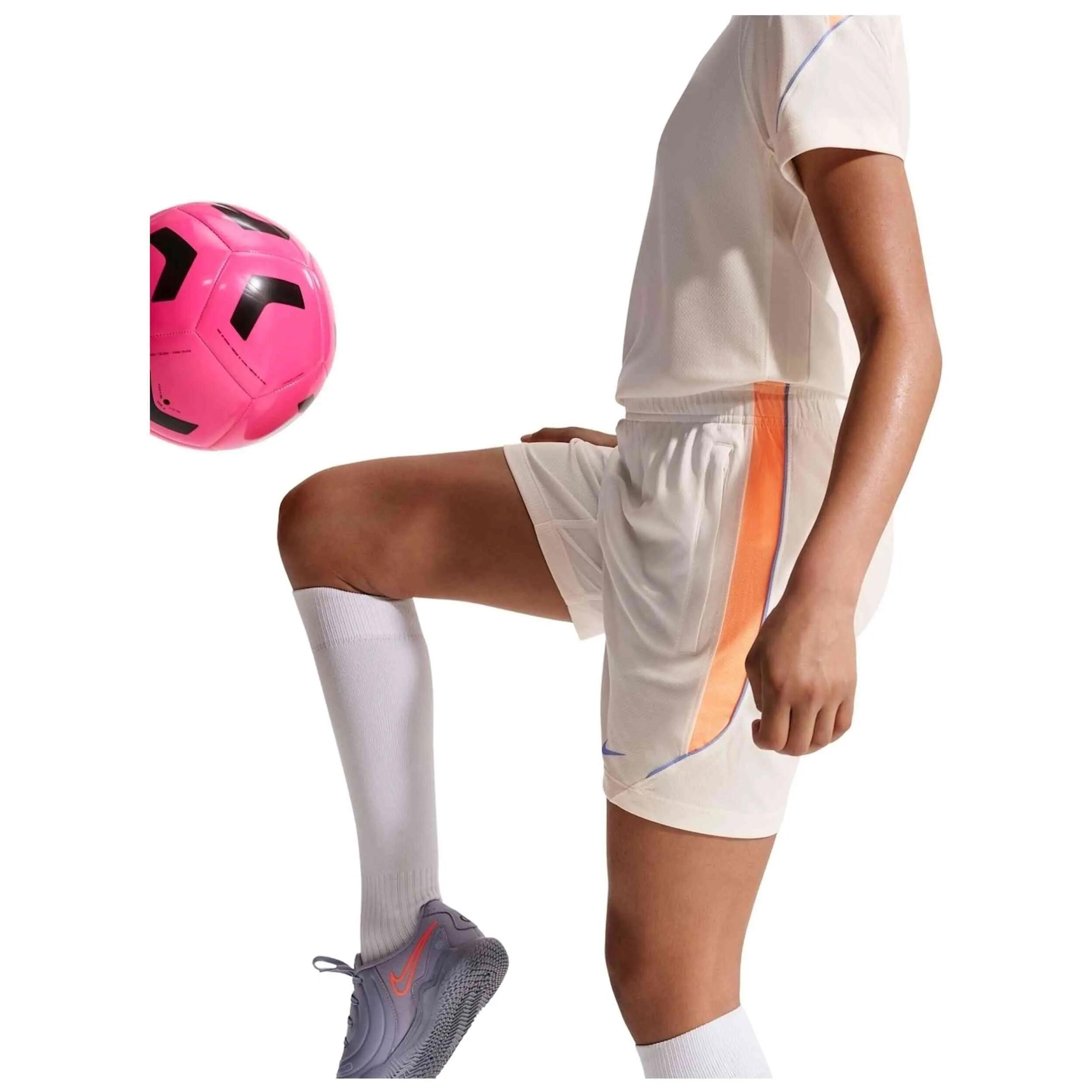 Maillot de football Nike modèle IO1940-110 pour filles 5/5