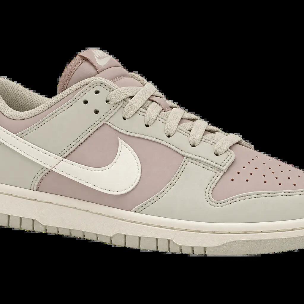 Dámske nízke tenisky Nike Dunk Low Next Nature Platinum Violet – sivé