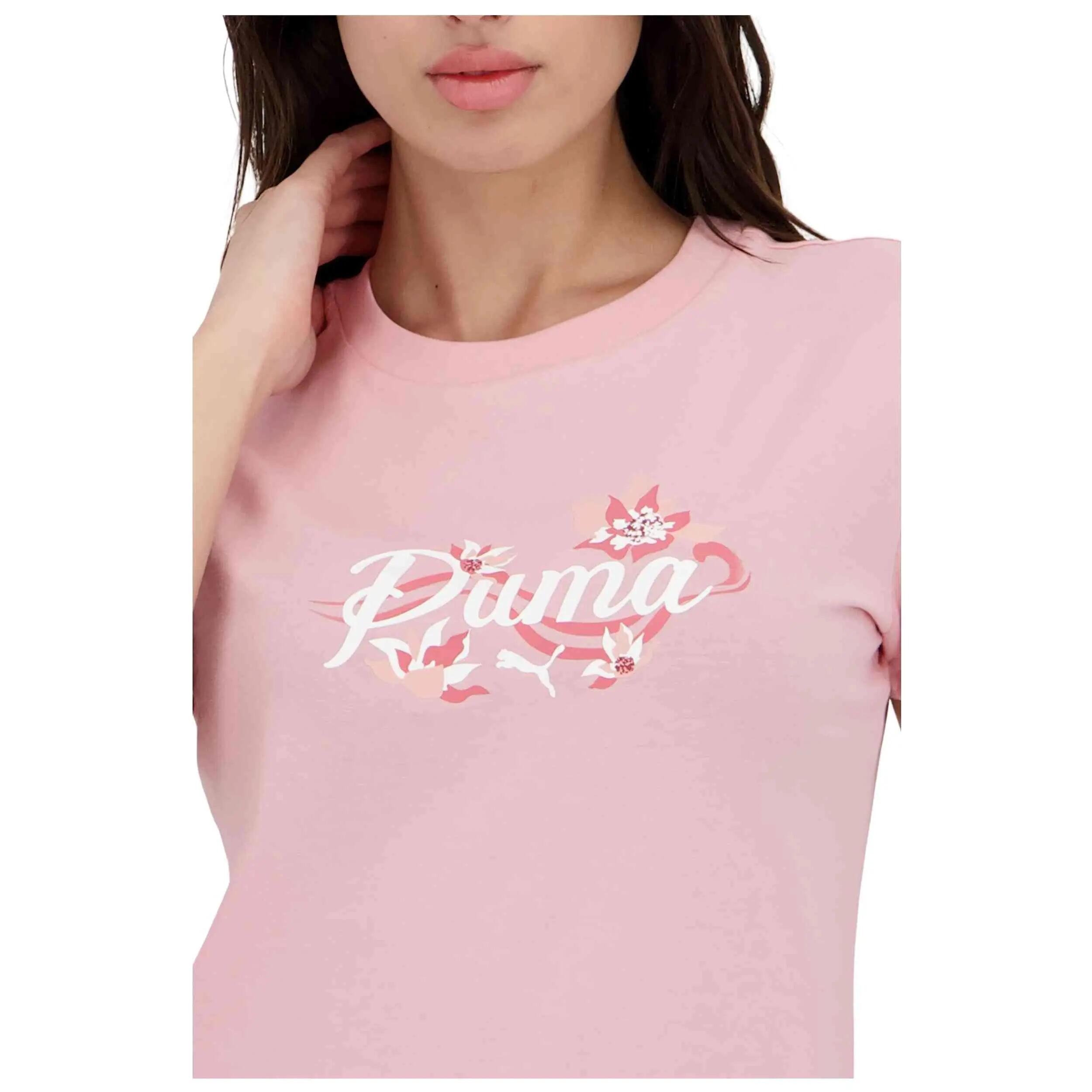 T-shirt Puma modelo Floral Graphic Cat "Rosy Outlook" para mulheres 4/4