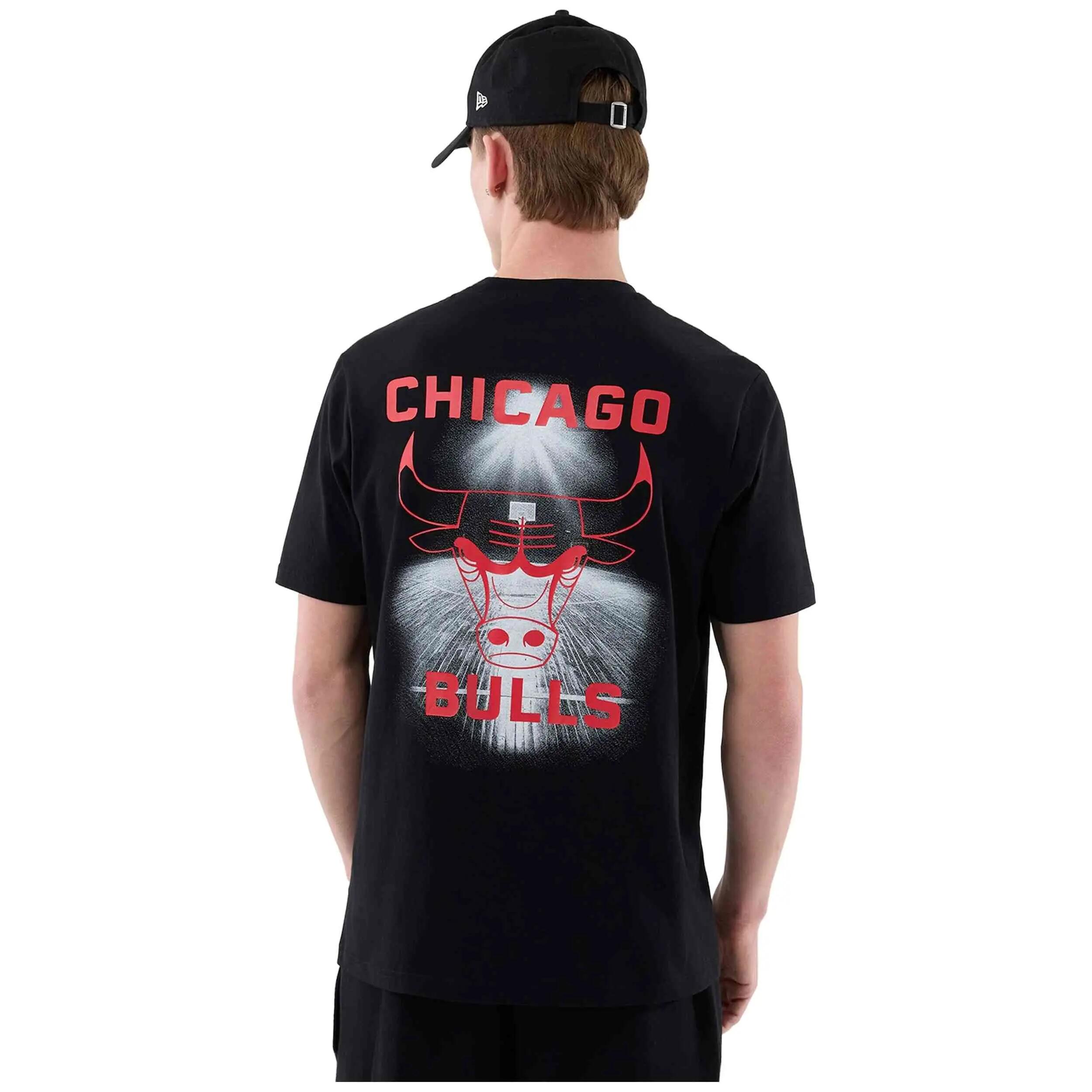 Camiseta de manga corta New Era modelo Chicago Bulls NBA Court Graph para unisex 4/5