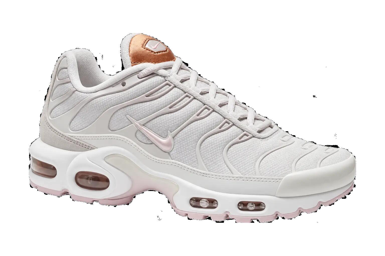 NIKE picture