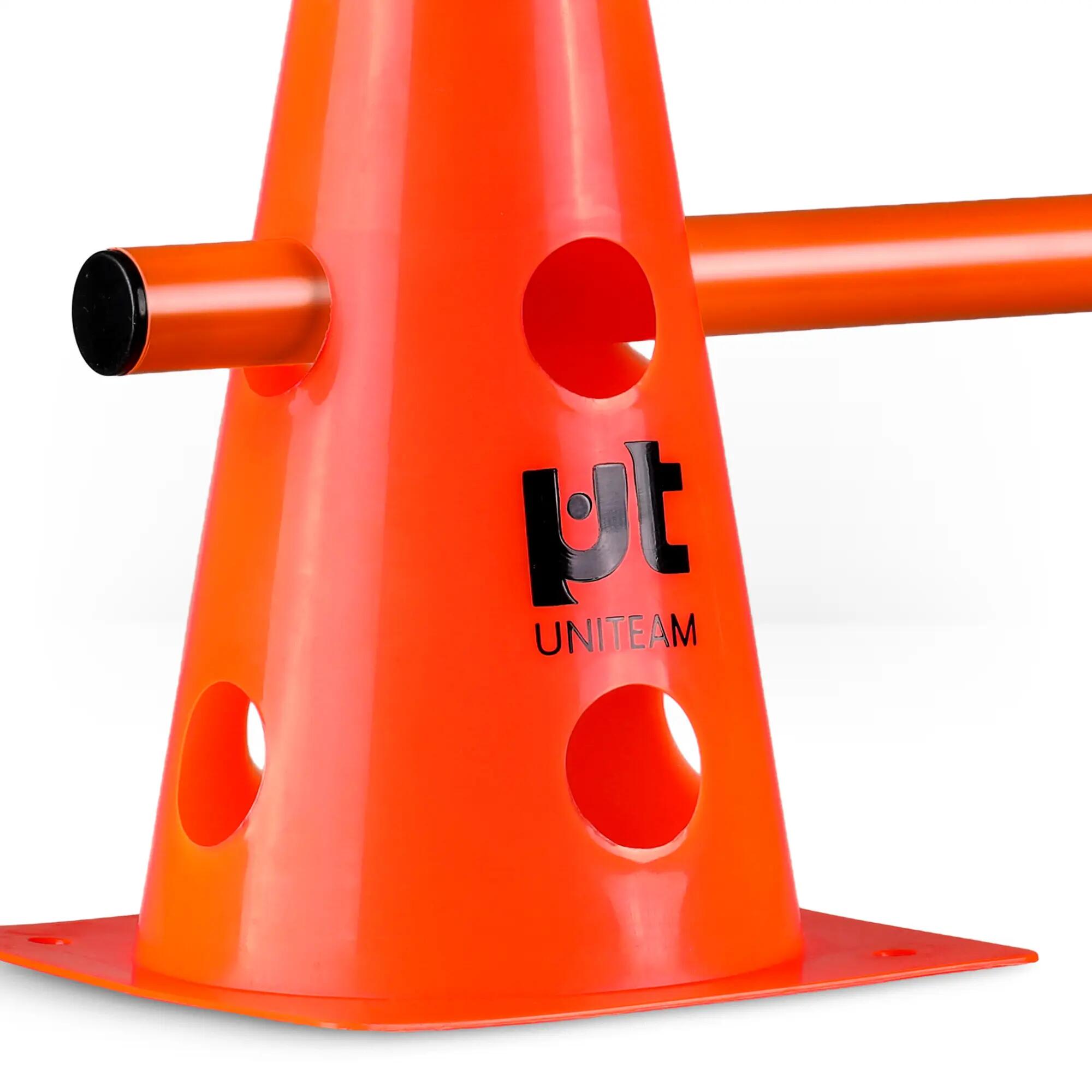 Pachołki treningowe do piłki nożej z otworami 10 sztuk 32 cm UNITEAM 11/14
