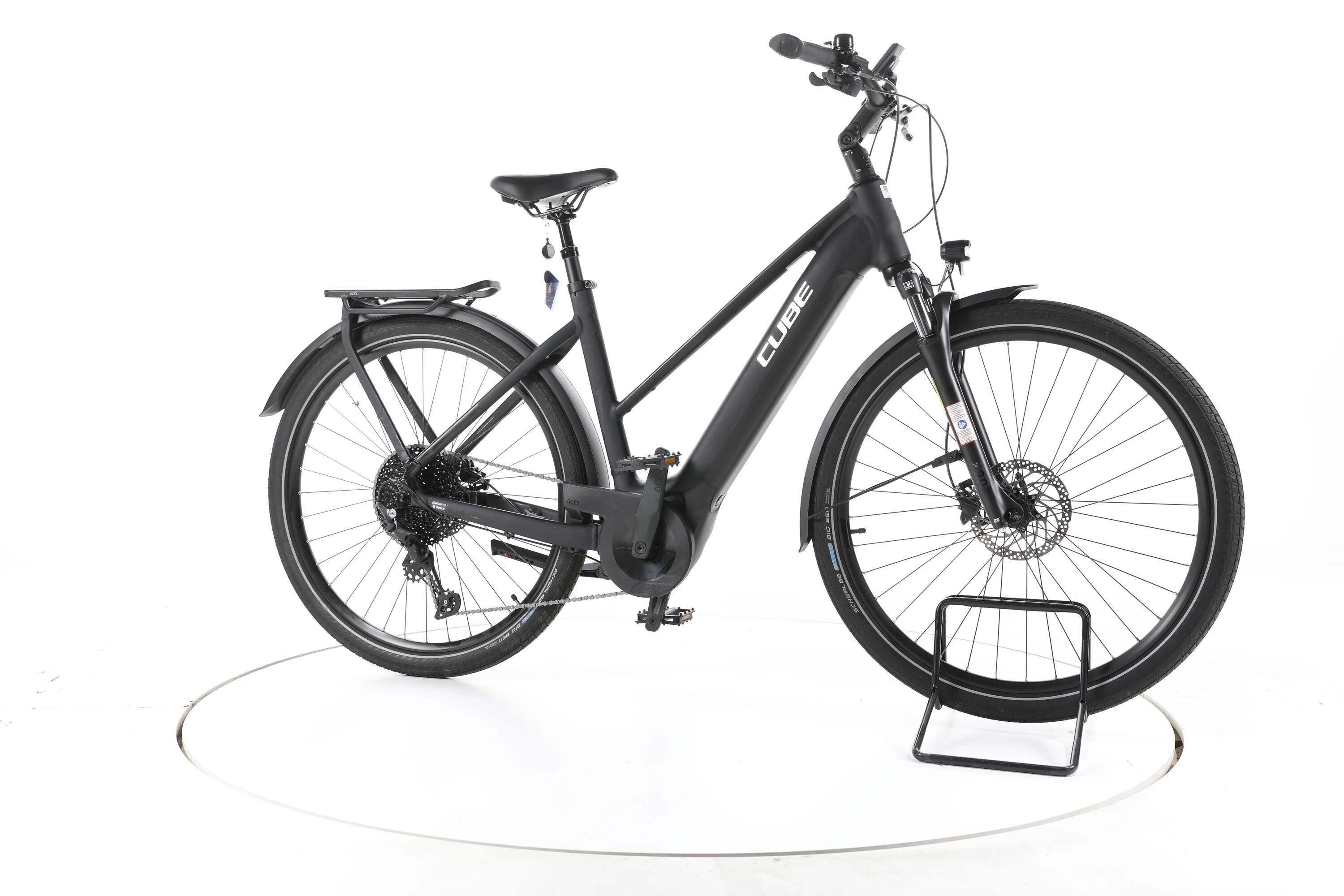 Segunda vida - Cube Touring Hybrid Pro Trekking E-Bike - Em muito bom estado. 2/7
