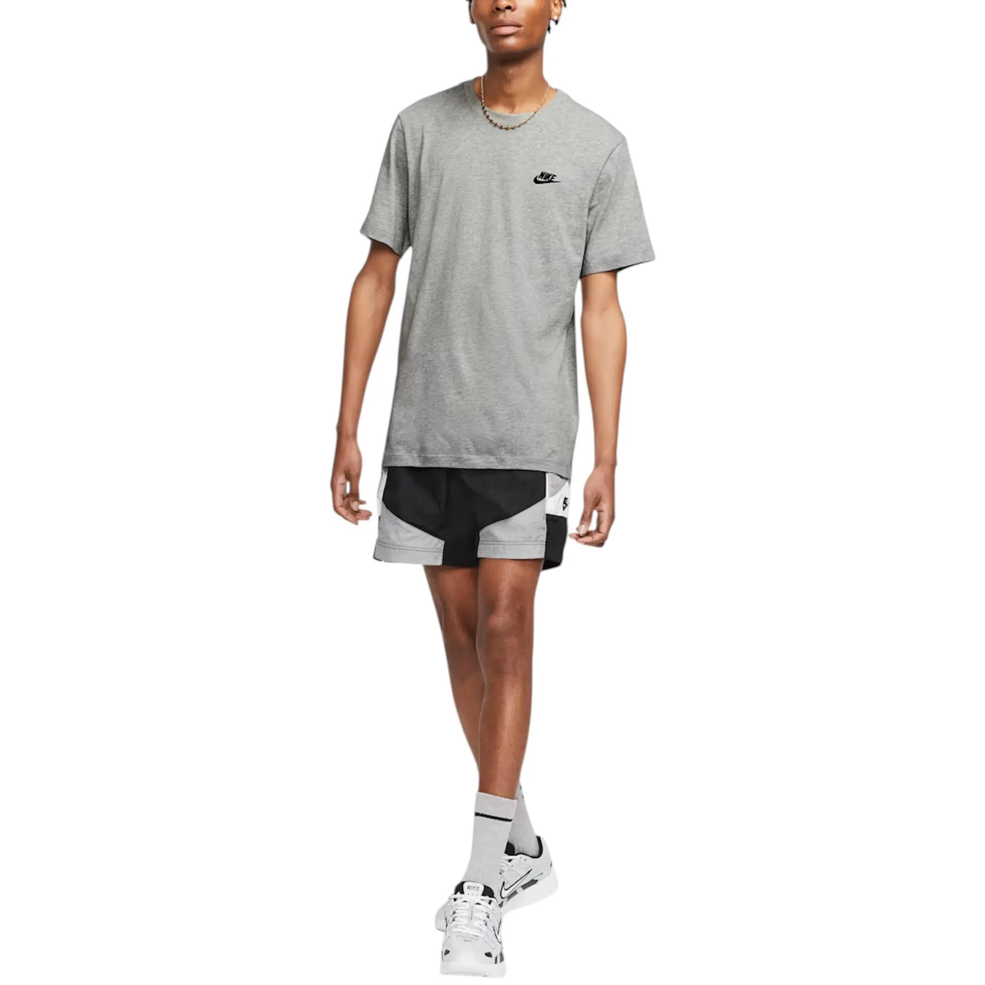 Nike Club T-shirt voor heren - 100% katoen, klassieke pasvorm 7/7