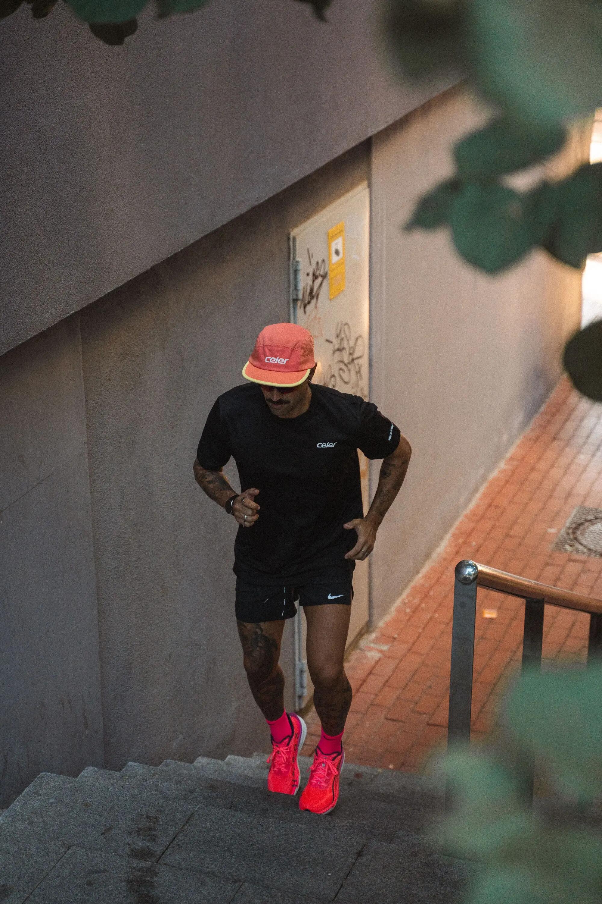 Gorra Running Unisex Microperforada Transpirable BETA Melocotón 5/8