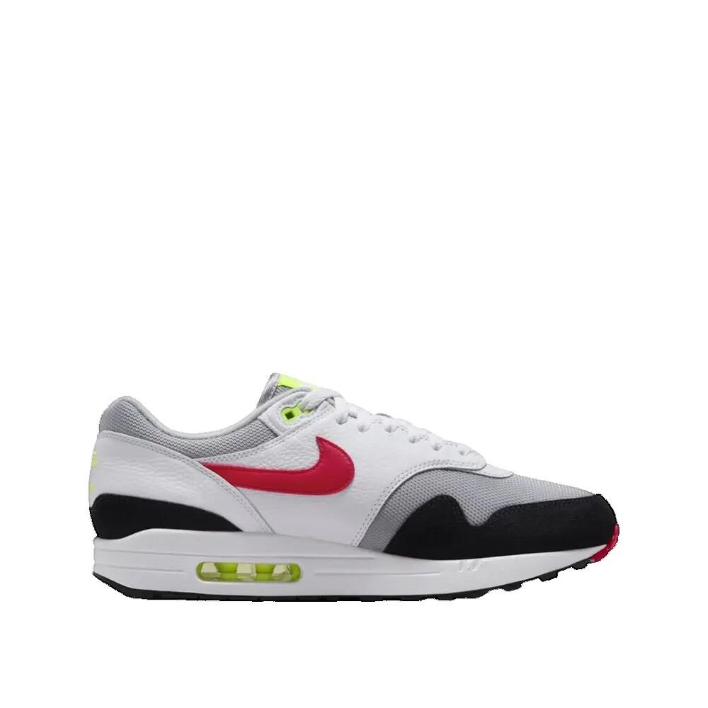 NIKE picture