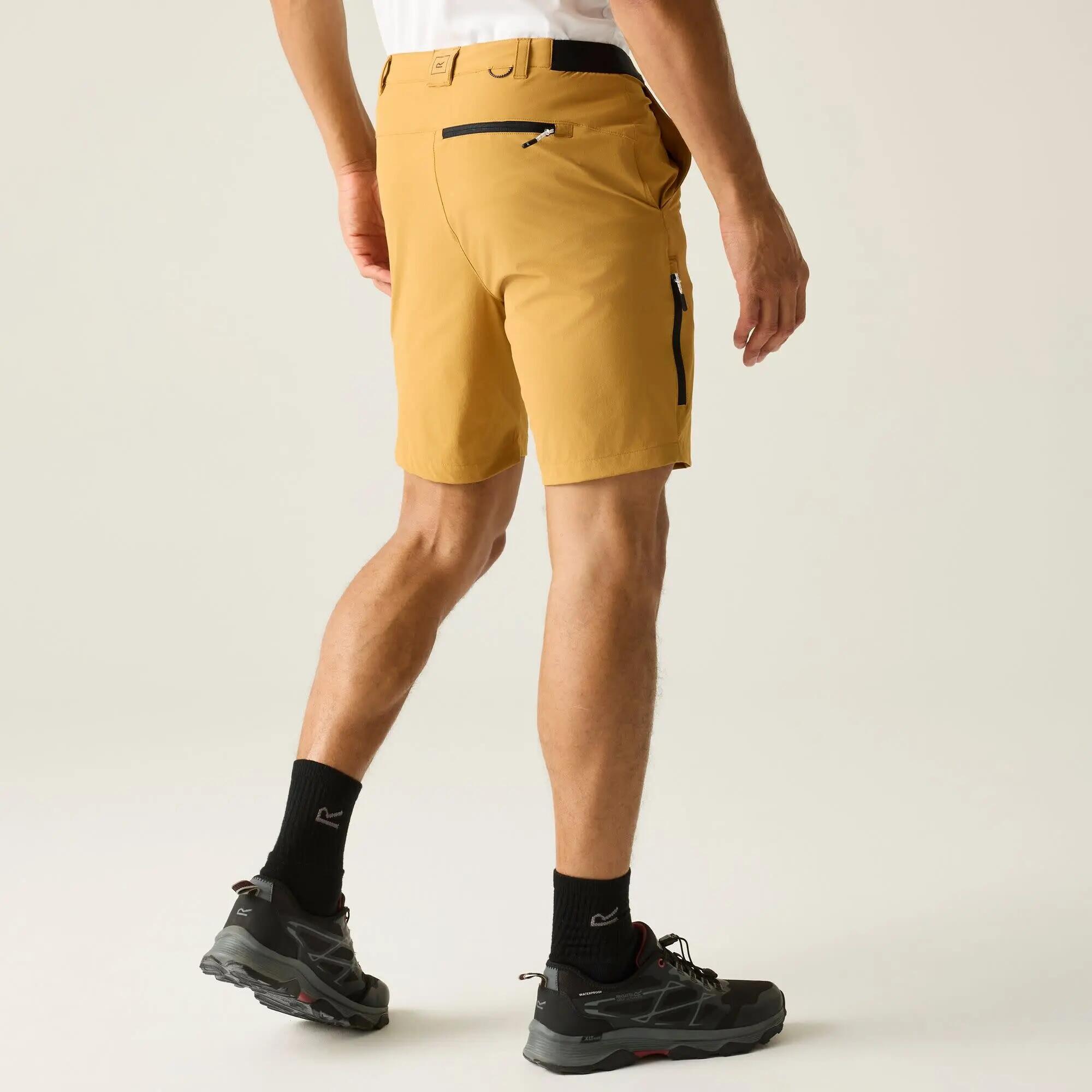 Bermudas Hombre - REGATTA Travel Short Antinsect - Wood Brown 5/6