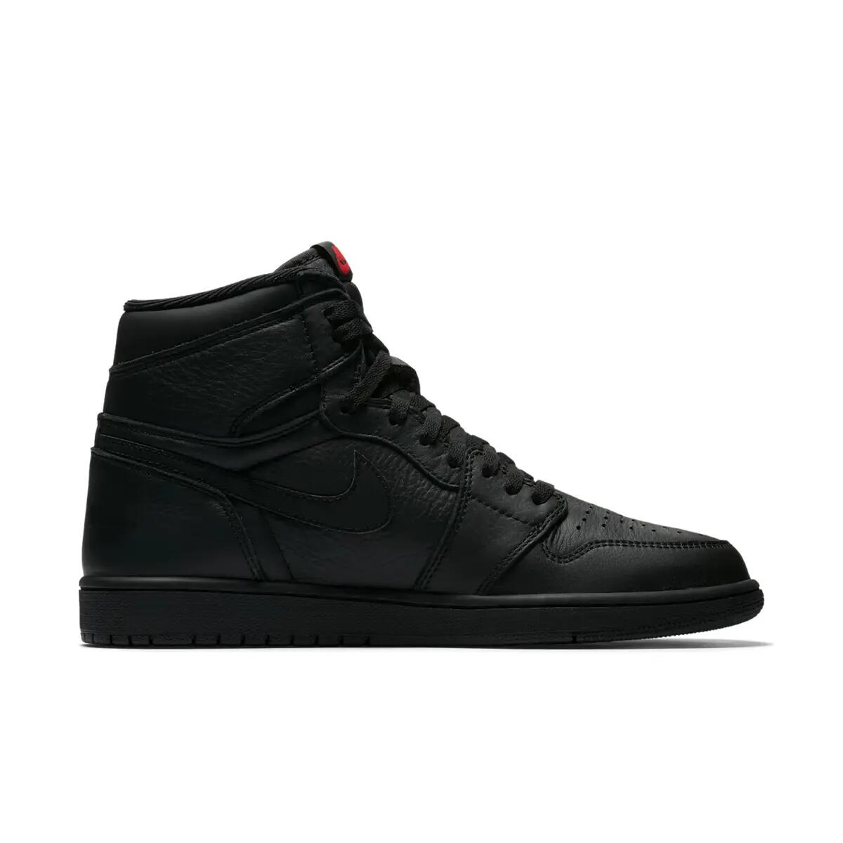 Jordan 1 Retro High OG Essentials Black (GS) 5/6