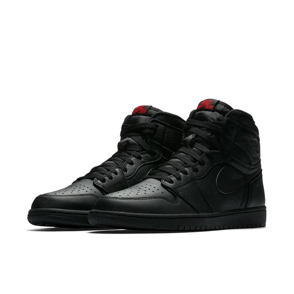 Jordan 1 Retro High OG Essentials Black (GS) 3/6