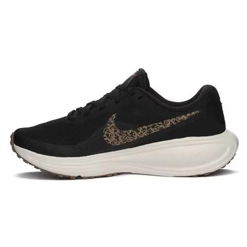 Buty do biegania damskie Nike Revolution 8 3/5