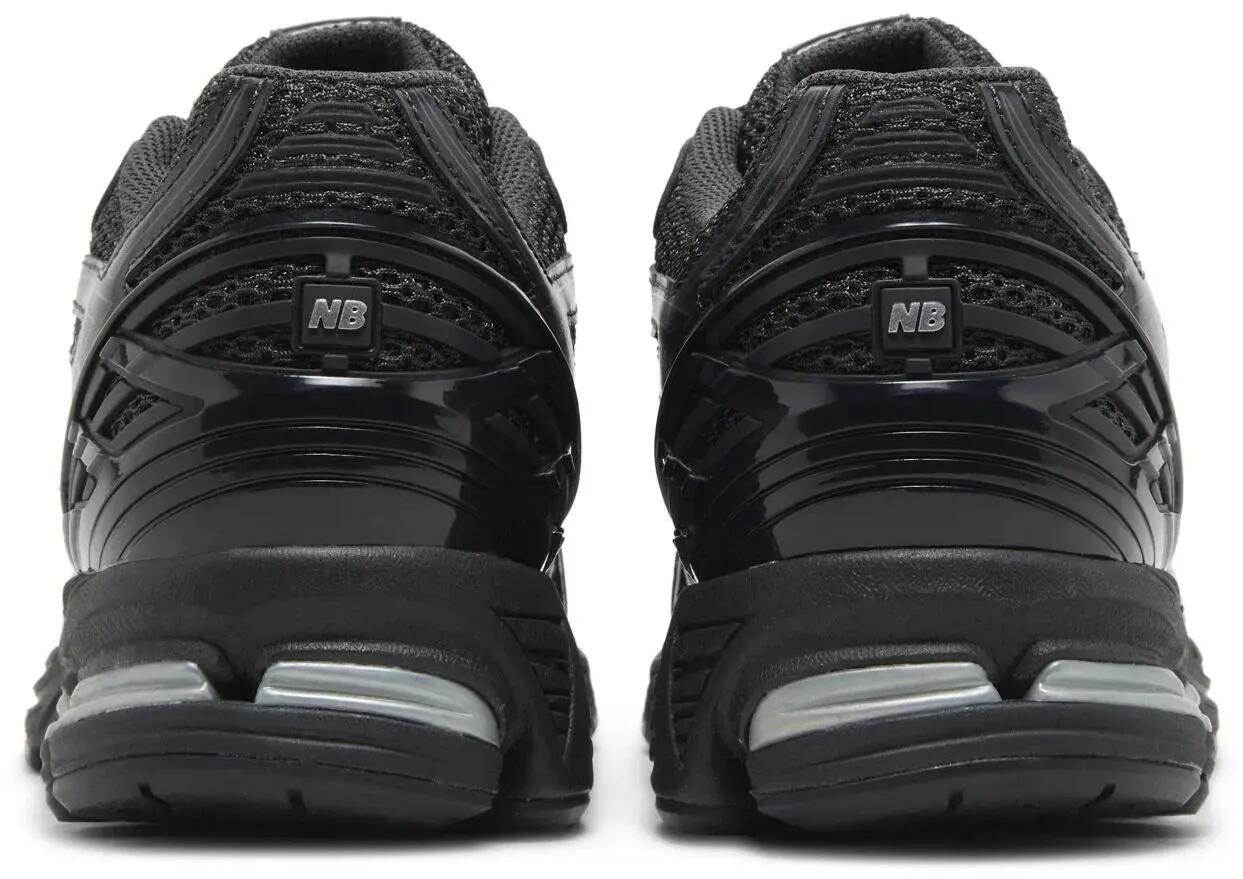 Hombre - zapatillas - de cordones - New Balance 1906R - negro 4/5