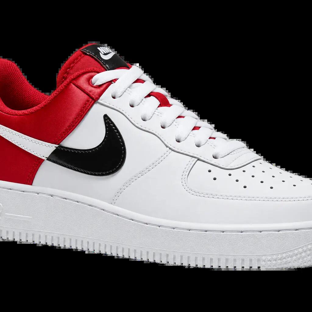 Herren - Sneaker - Nike Air Force 1 07 LV8 - Rot