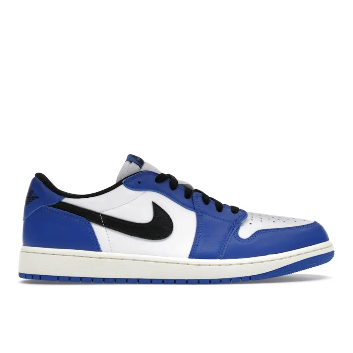 NIKE picture