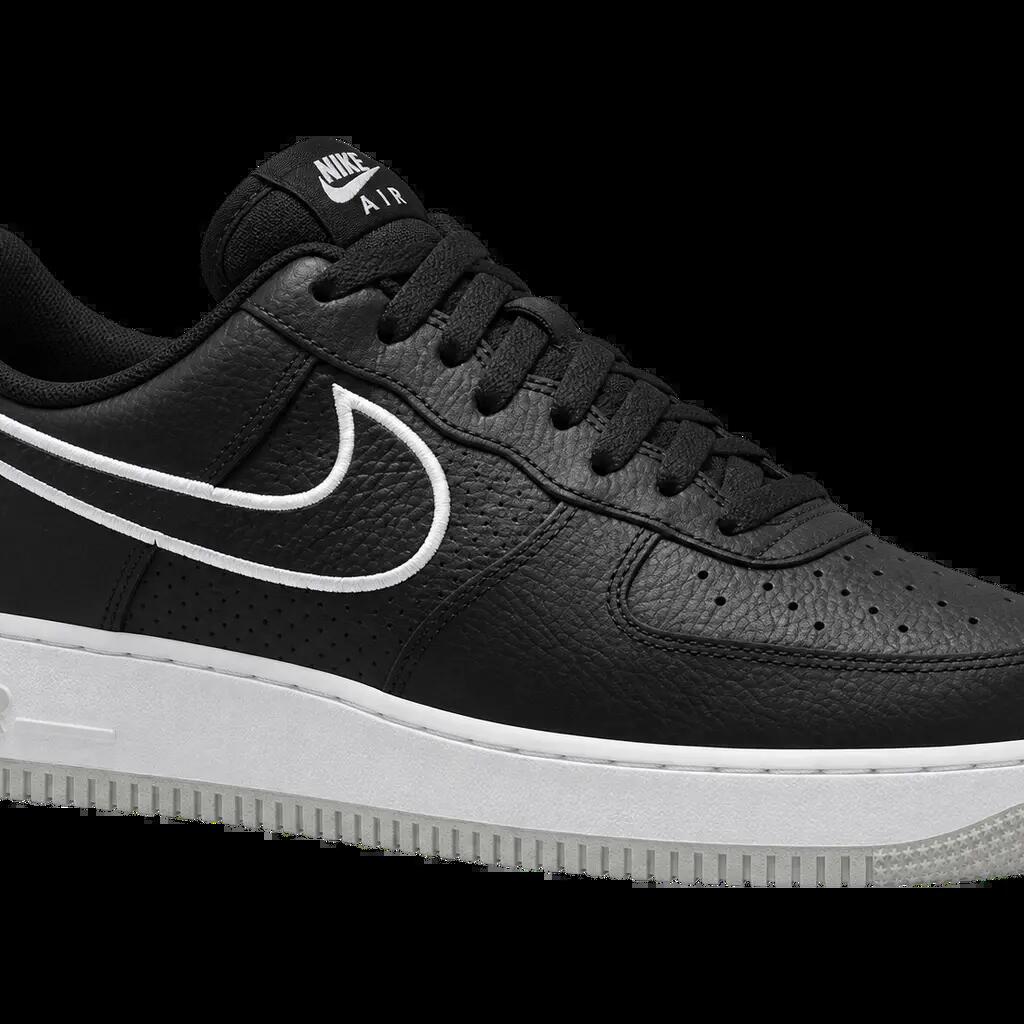 Herren - Nike sneakers - Air Force 1 '07 - schwarz