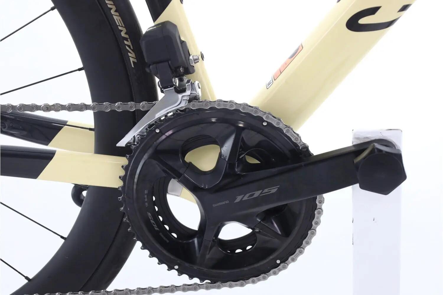 2ND LIFE - Silniční kolo  Ultimate CF SL Di2 12V 12 rychlostí 4/8