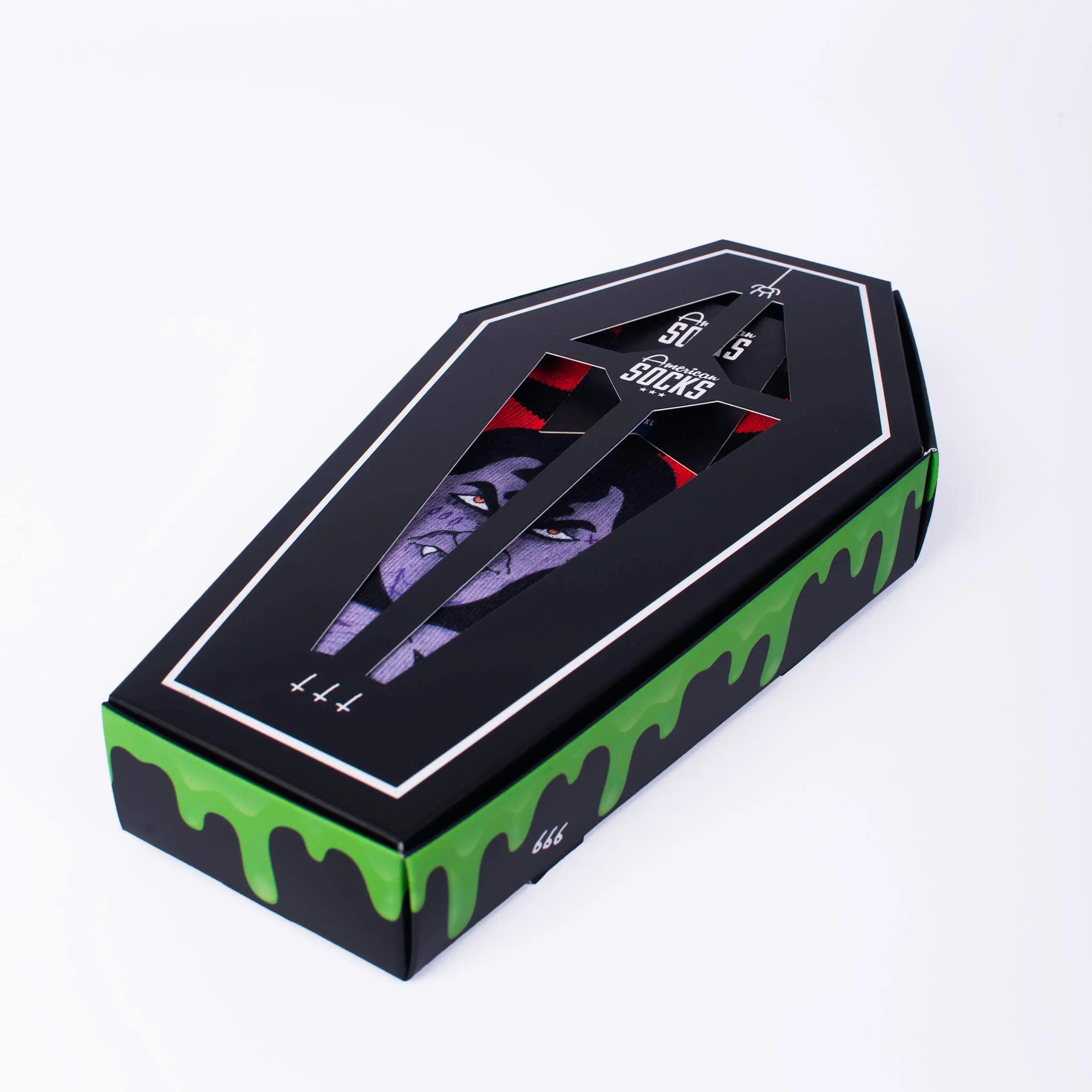 Geschenkbox 3 Paar Unisex Skate-Socken wadenhoch Coffin 4/6