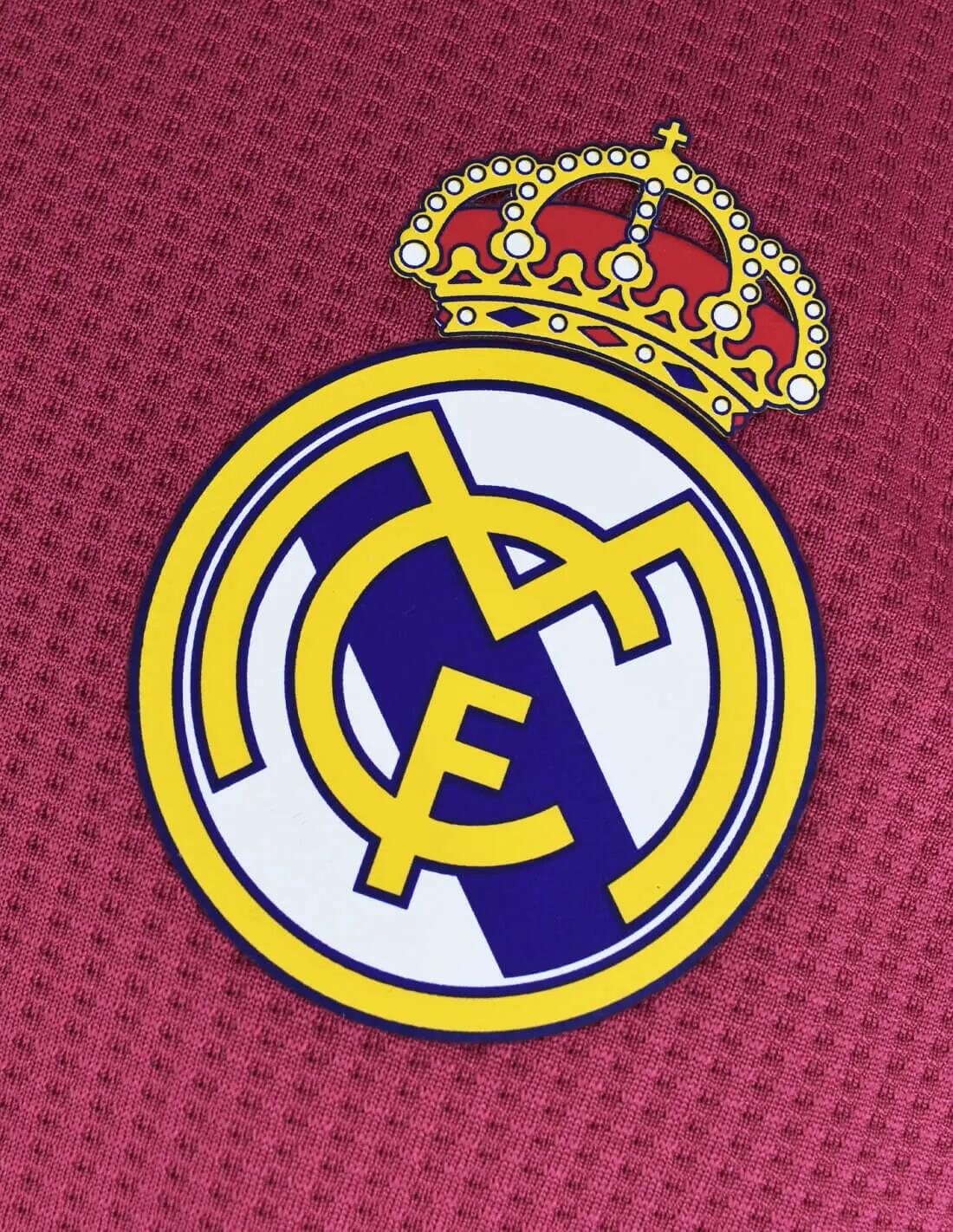 Conjunto Real Madrid Niño Mbappé 2026/27 Tercera Equipación Réplica Oficial 3/4
