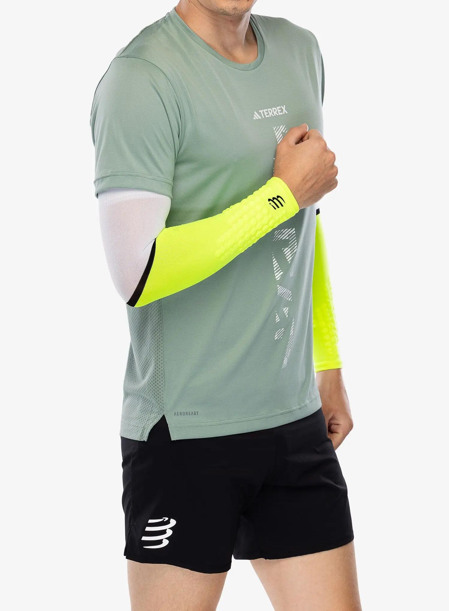 Manguitos de compresión para brazos Compressport "Ultralight" (lote de 2) 3/7