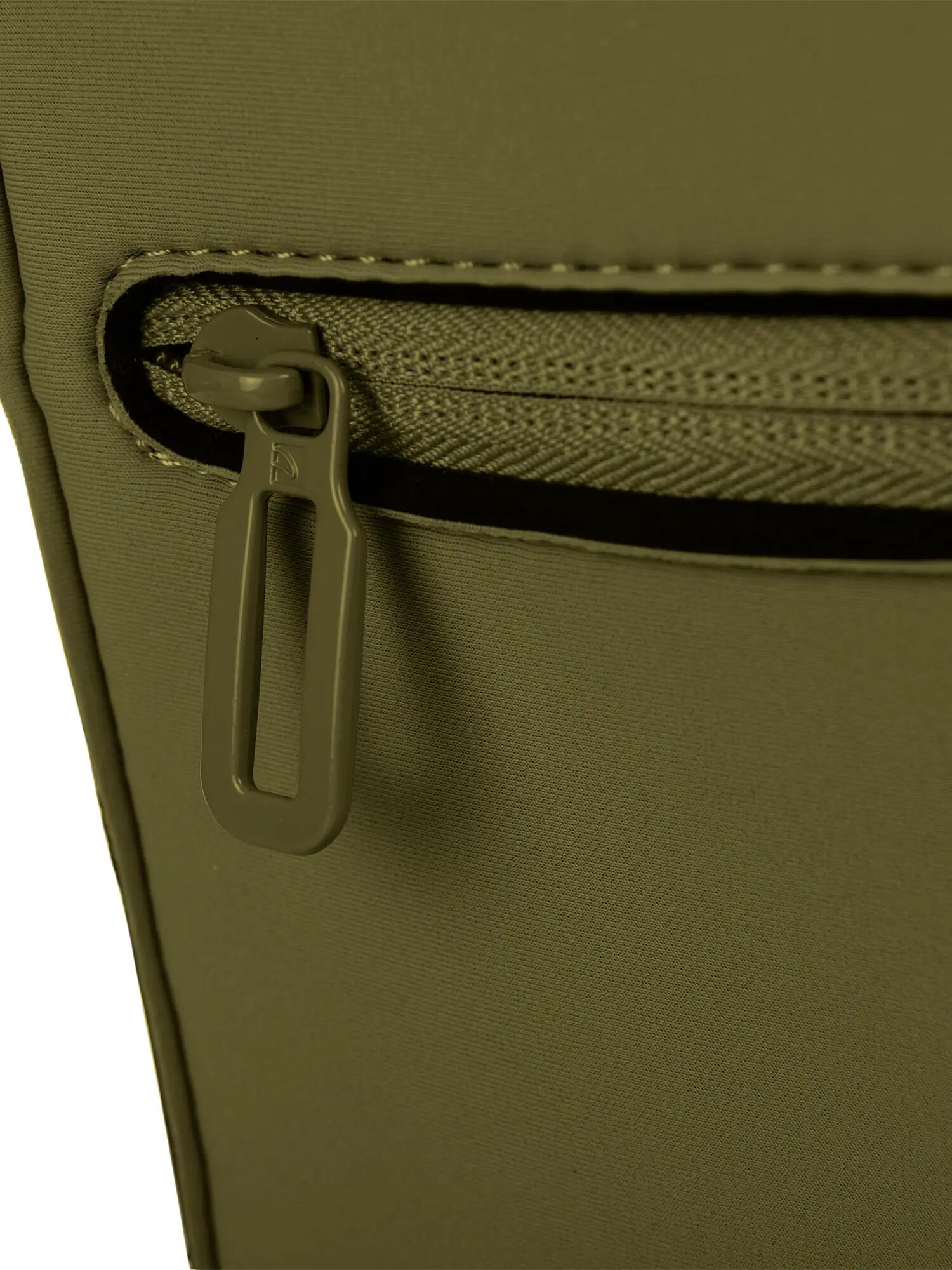 Unisex batoh Tucano z neoprenu se zipem - Bordeaux a Military Green 18,5x27x9 cm 5/7
