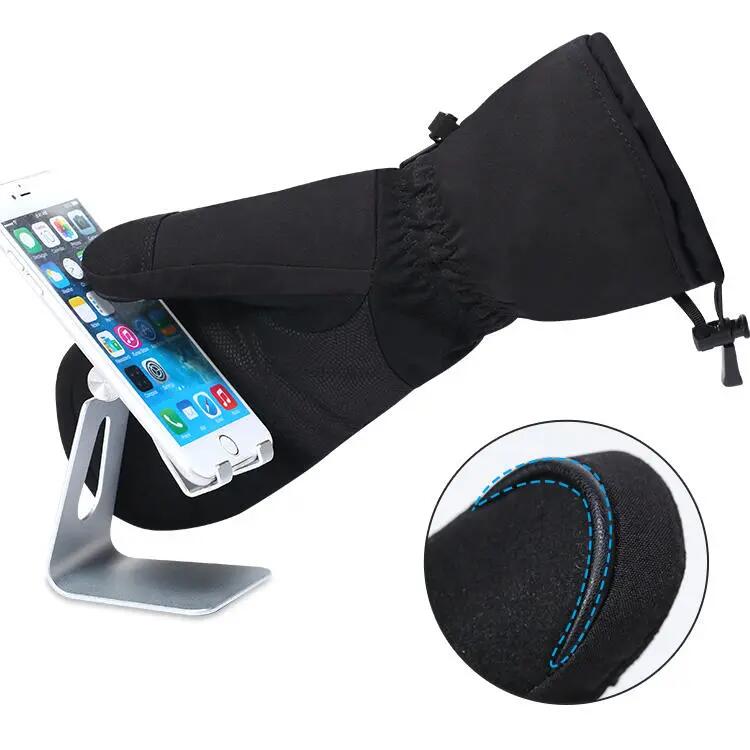 Verwarmde skihandschoenen met USB, touchscreen en waterdicht 4/7