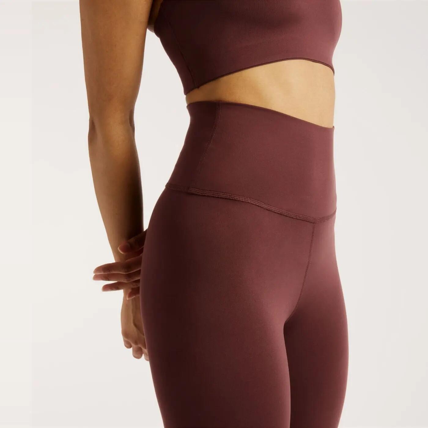 Leggings New Balance Essential High Rise Burdeos Mujer 3/6
