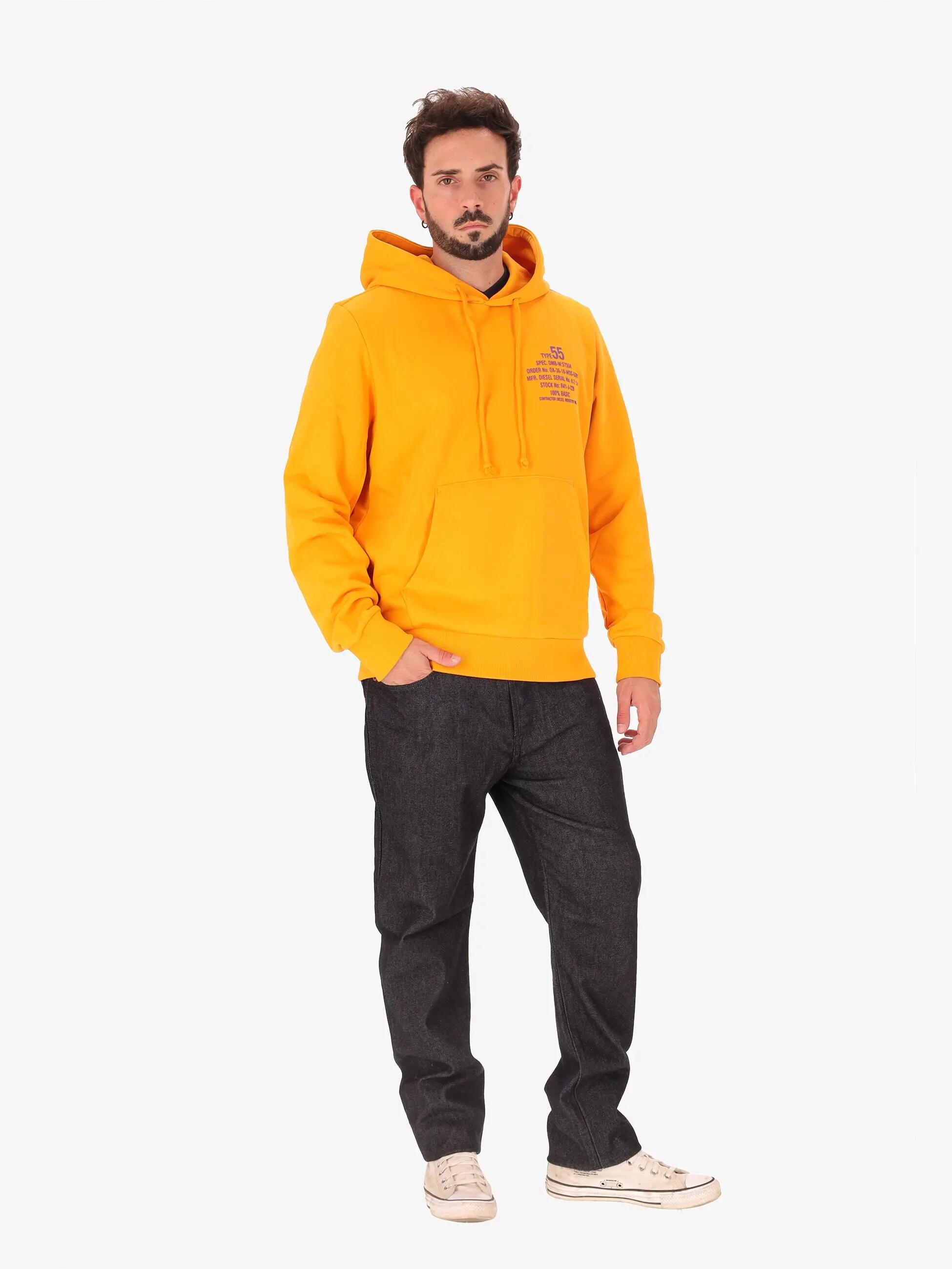 Sudadera con capucha Diesel amarilla para hombre con logo bordado 2/7