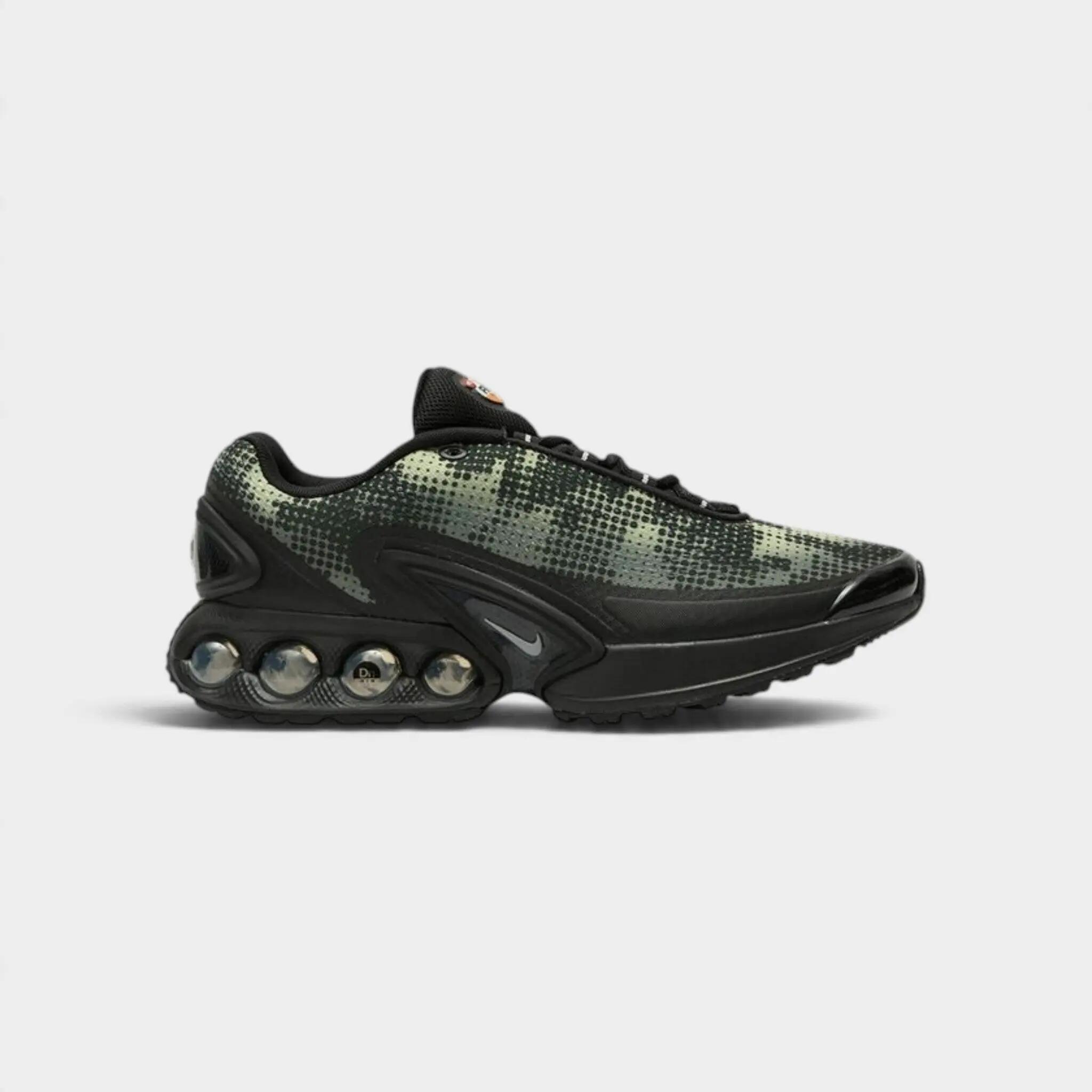 Nike AIR MAX DN 1/2