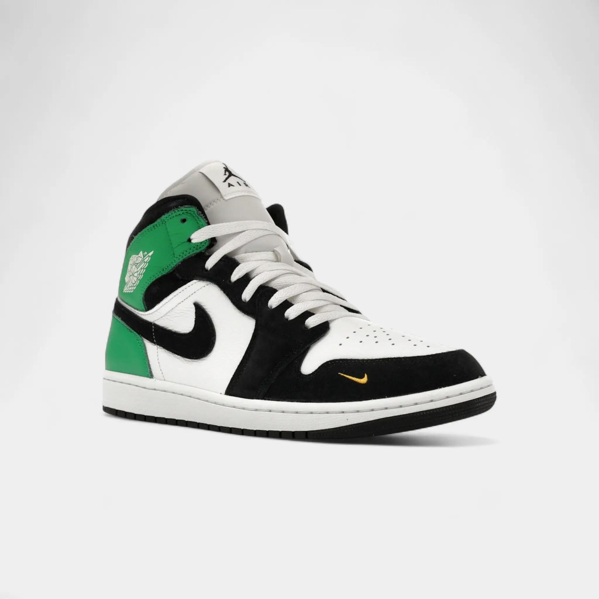 Jordan 1 Mid SE Lucky Green 2/4