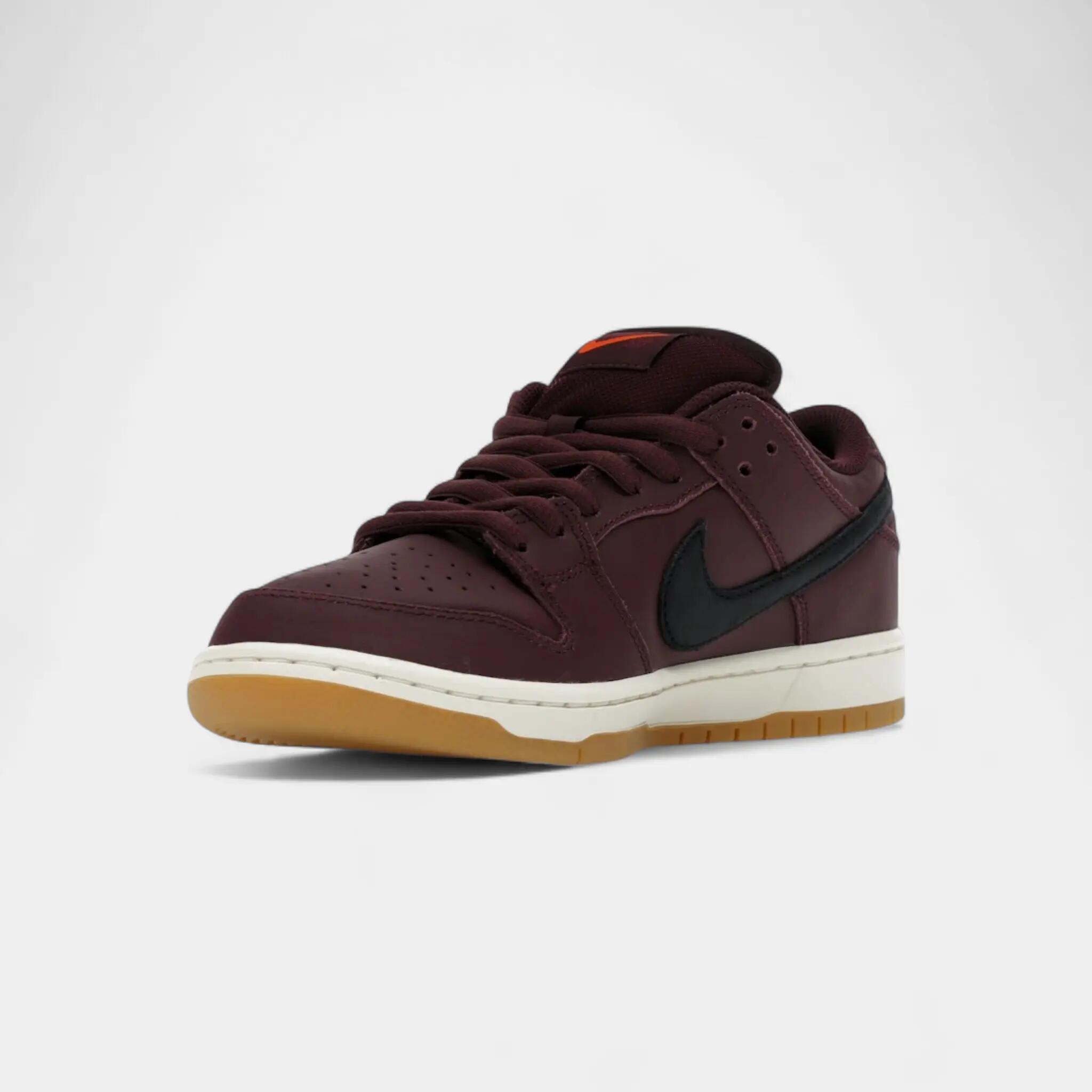 Nike SB Dunk Low Pro Burgundy Crush 3/4