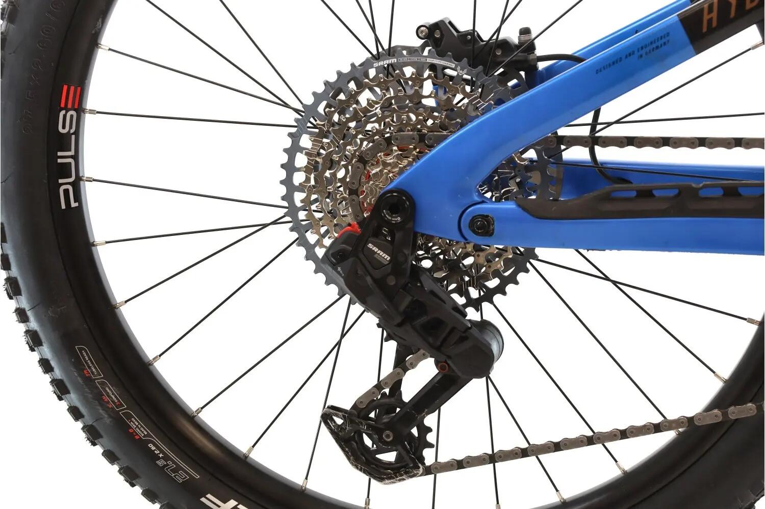 Refurbished E-MTB Fully ·  Hybe CF 9 AXS · Sehr guter Zustand 3/8