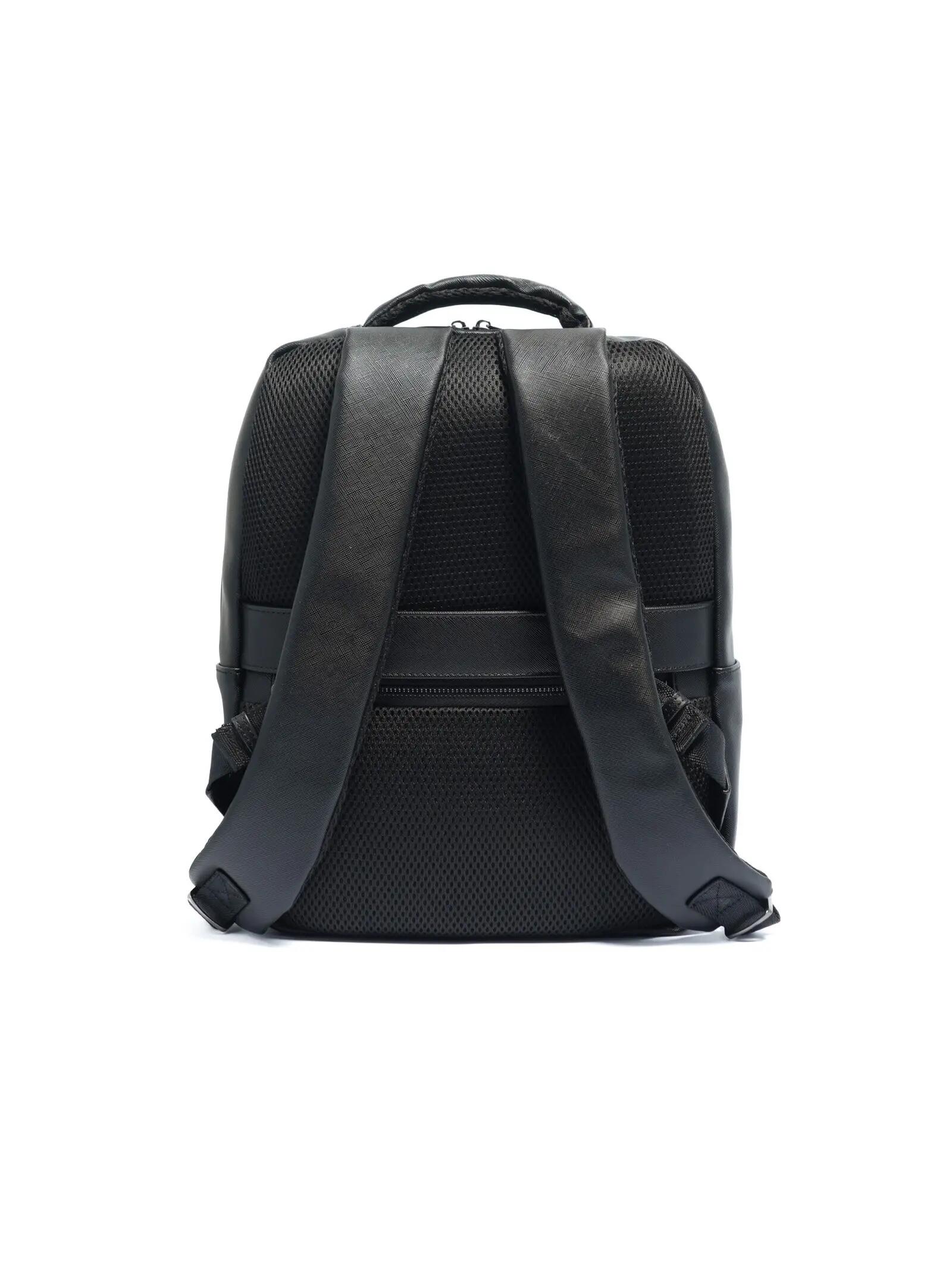 Sac à Dos Noir Momo Design Polyuréthane Fermeture Éclair 37x28.5 cm 3/3