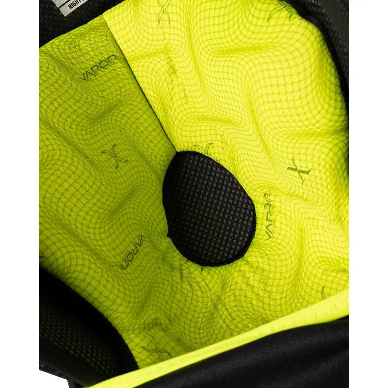 BAUER Vapor FLY40 Junior schwarze 12" Eishockey-Schienbeinschoner für Kinder 3/4