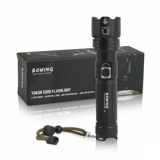 Taschenlampe aufladbar mit Powerbank Wandern Camping 2000 Lumen Yukon 5000