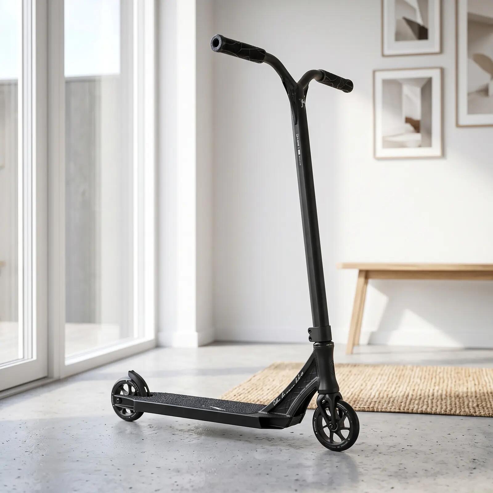 Complete Freestyle Scooter - Erawan V2 - M - Black - Ethic Dtc 12/12