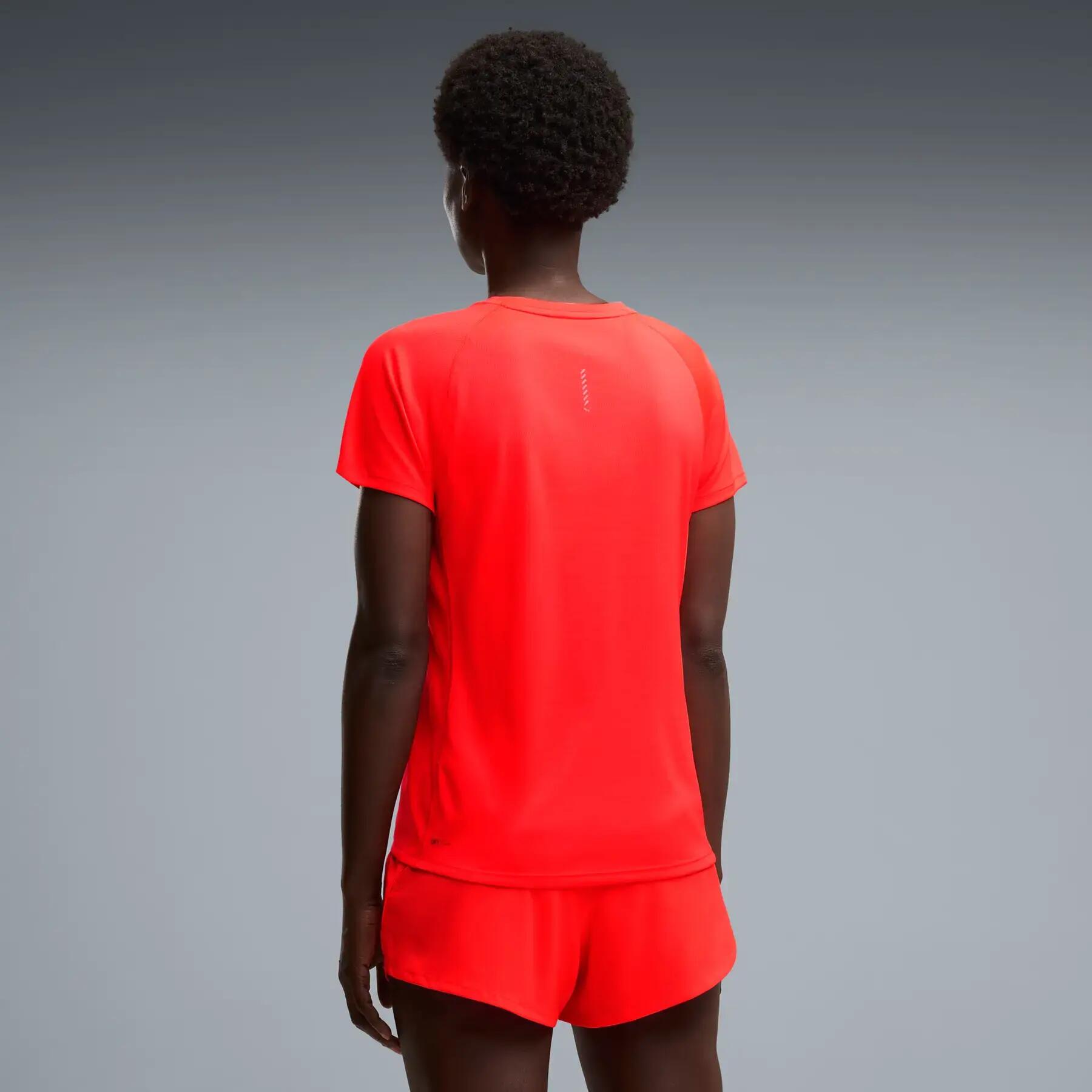 T-shirt de mulher Puma Velocity 4/5