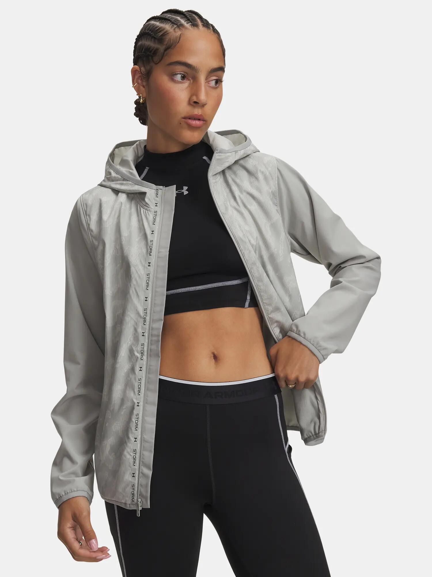 UNDER ARMOUR picture