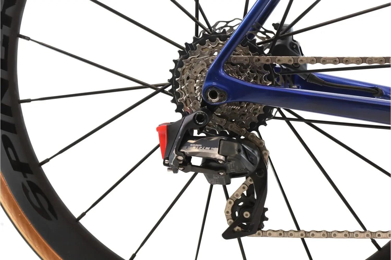 Tweedehands racefiets ·  Ultimate CF SLX 8 AXS 12V · Zeer goede toestand 3/8
