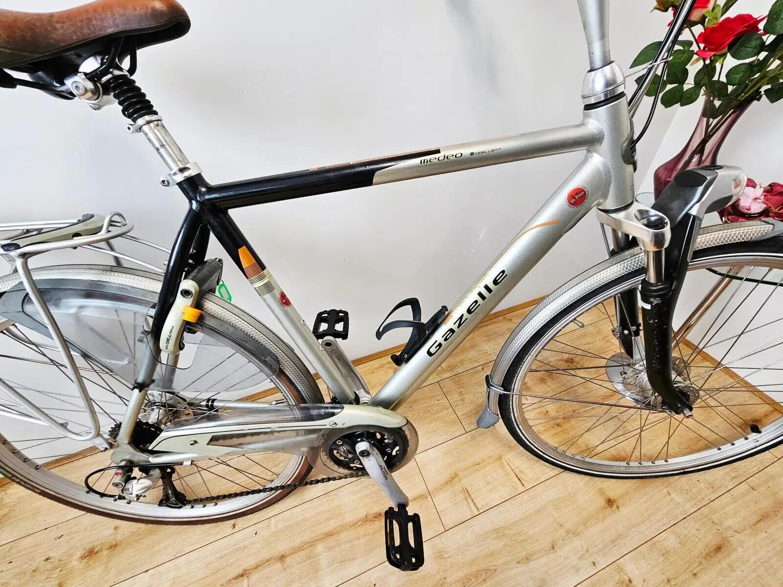 Second Life - Gereviseerd Gazelle trekking/hybride bike, metal/grijs 4/4