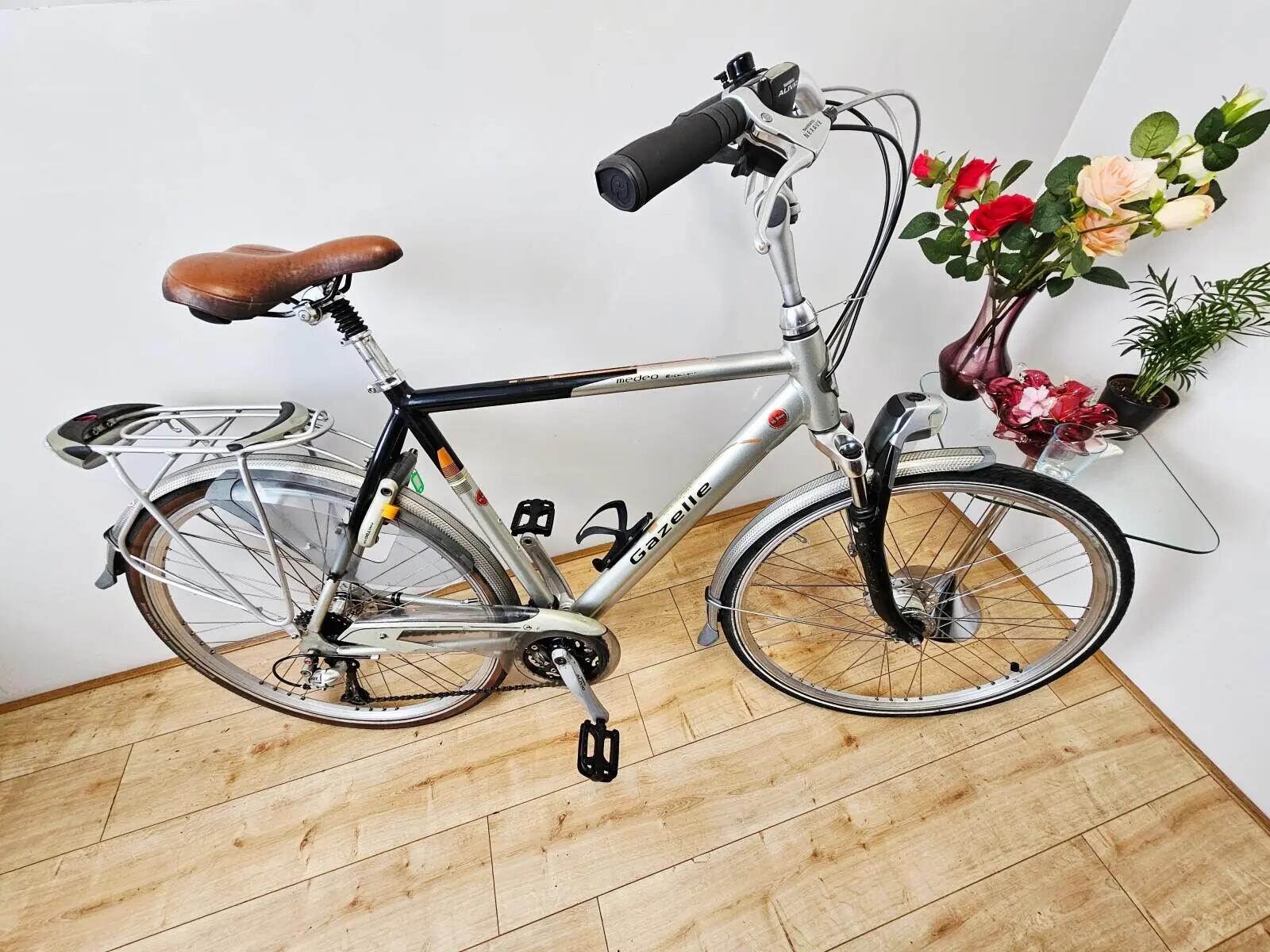 Second Life - Gereviseerd Gazelle trekking/hybride bike, metal/grijs 2/4