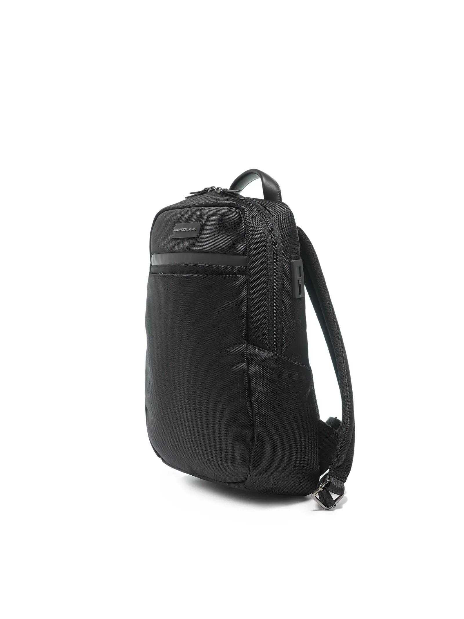 Mochila Momo Design hombre negra con cremallera y asa de nylon 2/3