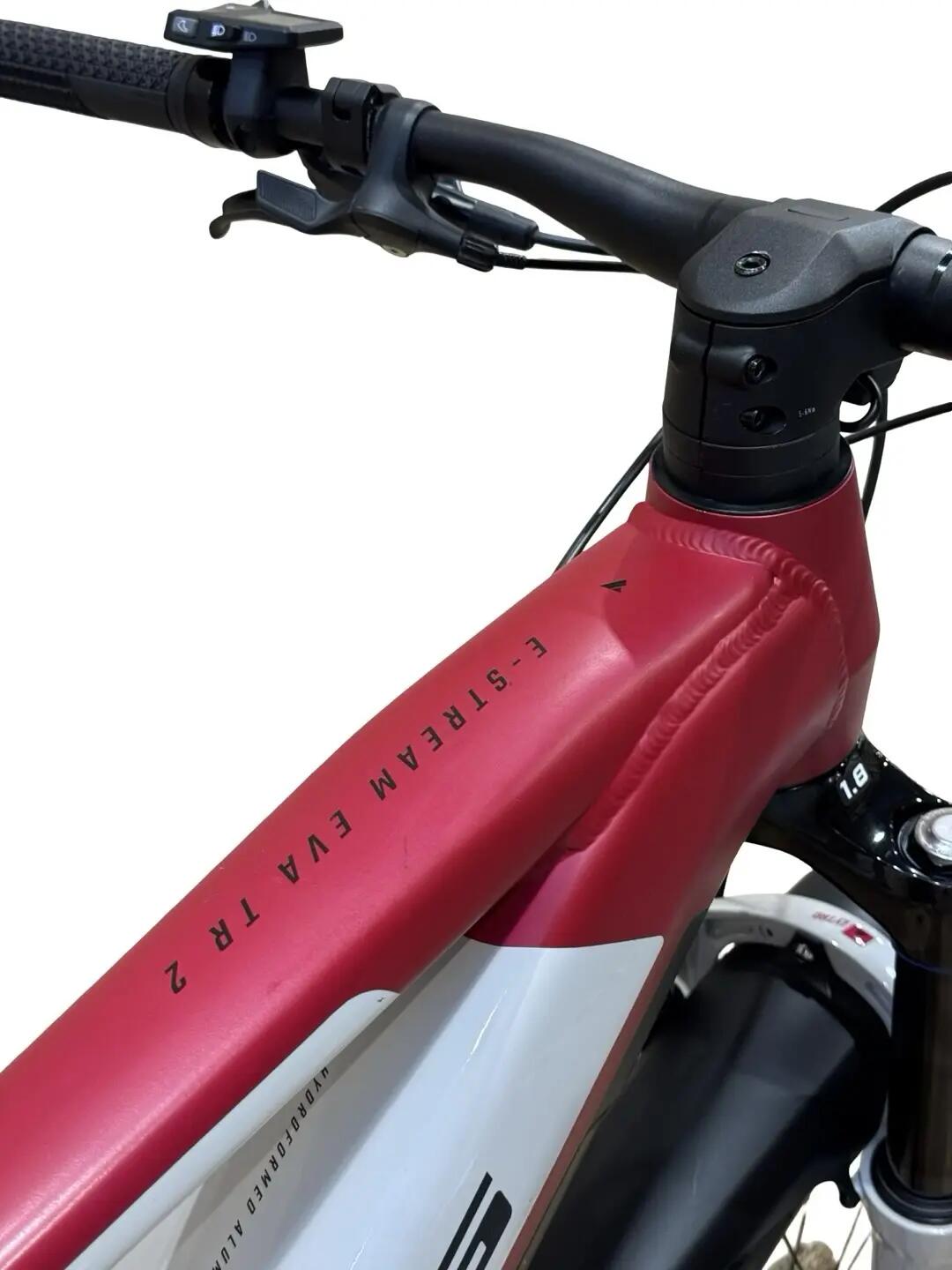 Reconditionné - VTT électrique Bulls E-Stream EVA TR2 - comme neuf 6/12