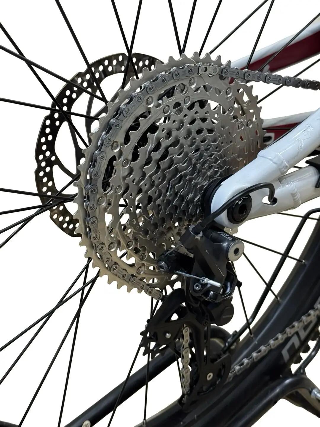 Reconditionné - VTT électrique Bulls E-Stream EVA TR2 - comme neuf 12/12