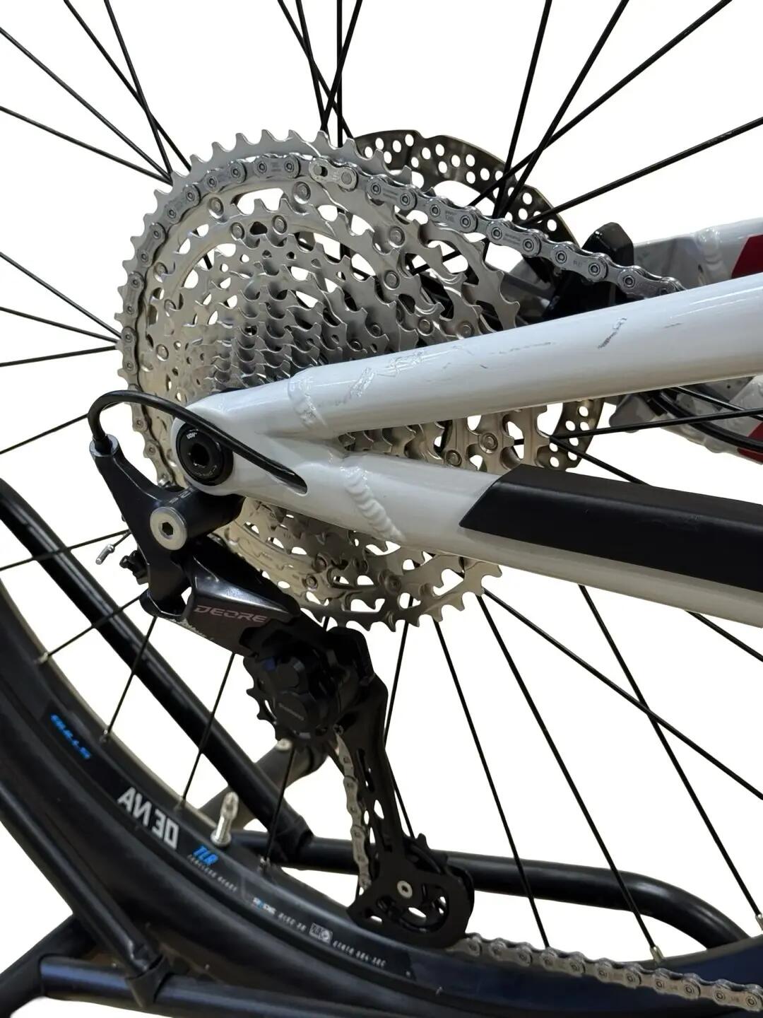 Reconditionné - VTT électrique Bulls E-Stream EVA TR2 - comme neuf 11/12