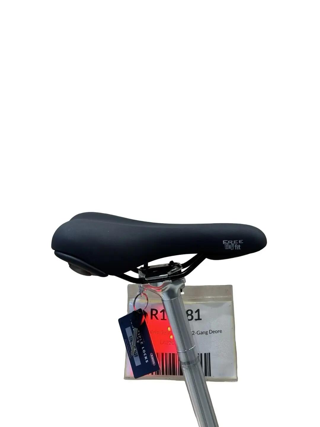 Ricondizionata - Bici elettriche Velo de Ville 6TY Shimano - Stato eccellente 8/12