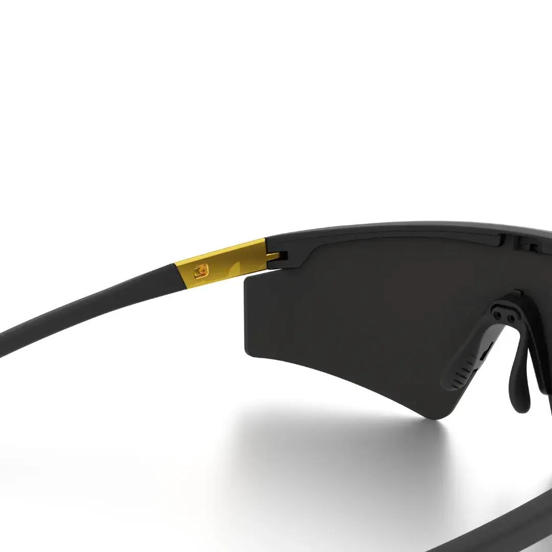 Gafas de sol ciclismo y running espejadas Styrpe UMO lente dorada montura negra 6/7