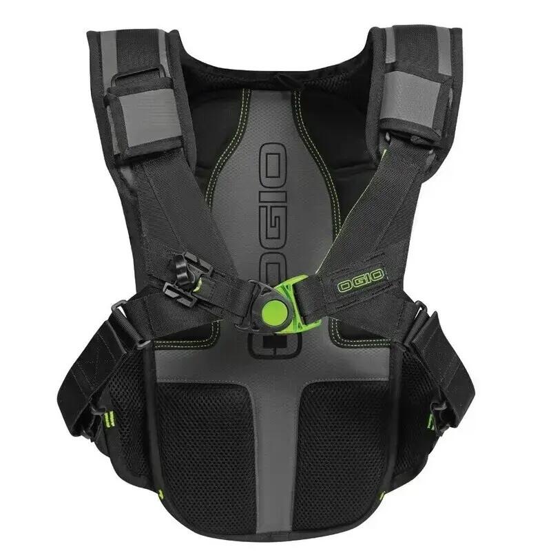 Mochila Ogio Atlas 3L con bolsa de agua de 3 litros de capacidad 2/2