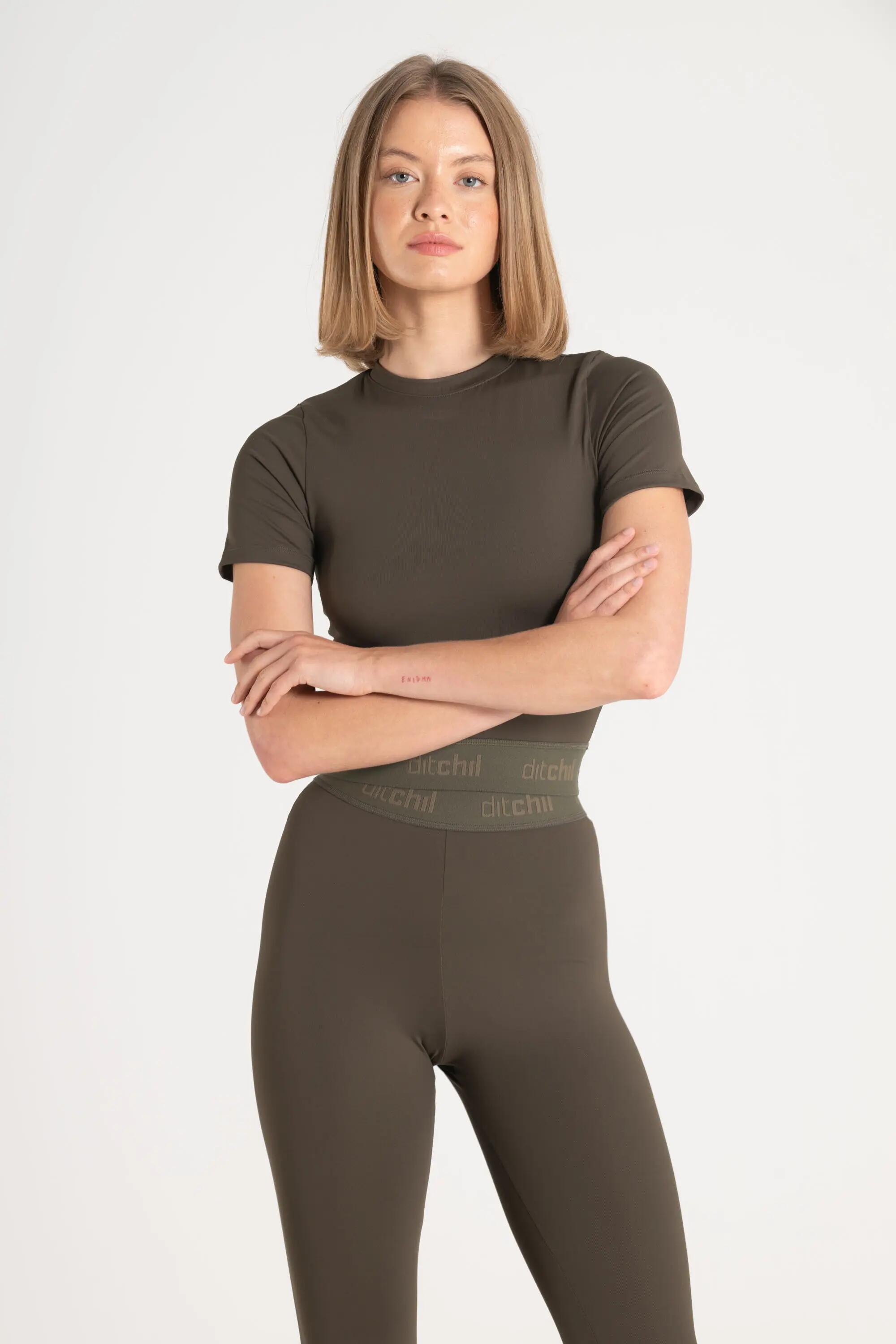 T-shirt Cropped Fitness Mulher Bainha Elástica Ascend Caqui 2/7