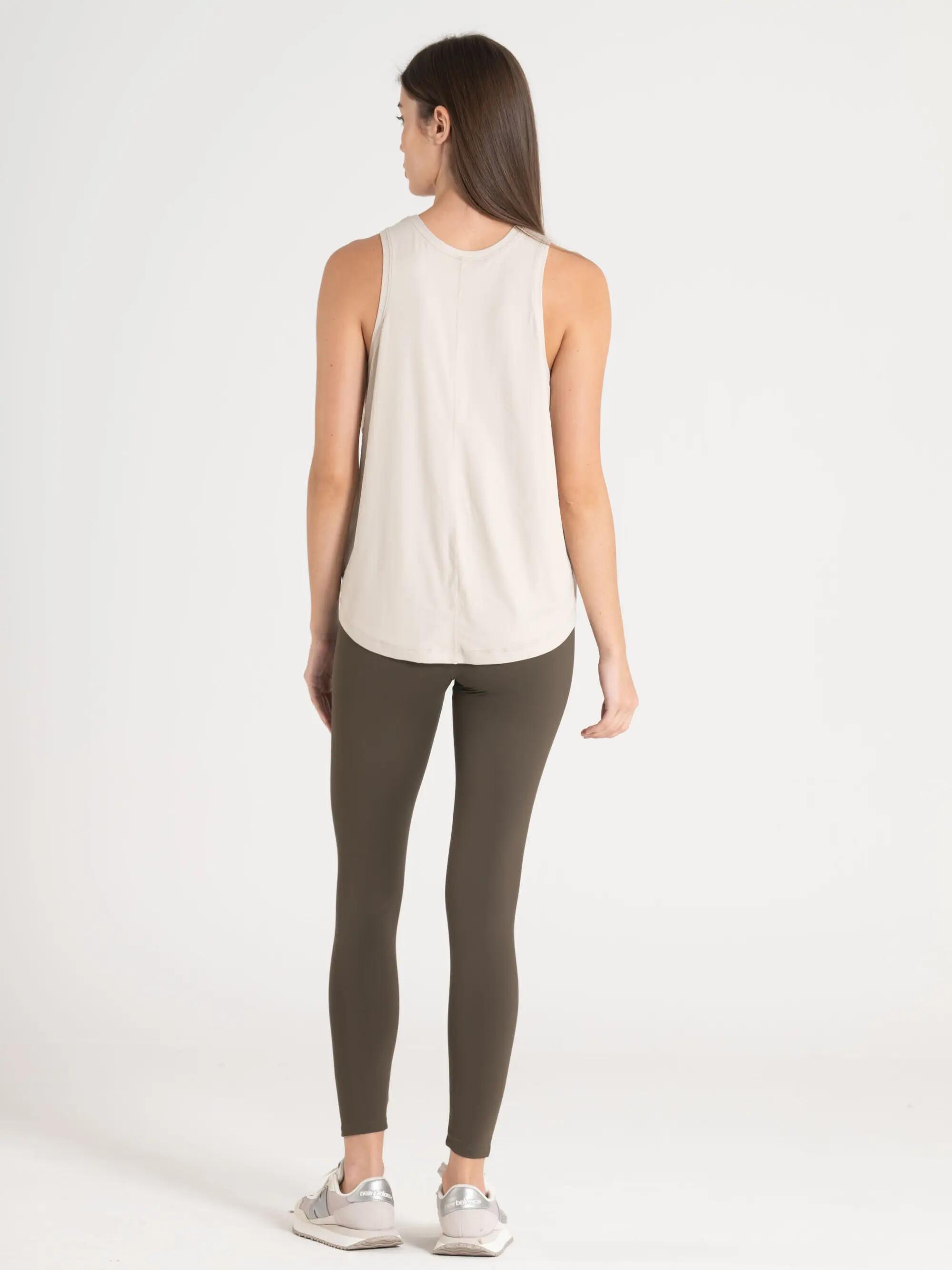 Camisola Sem Mangas Fitness Mulher Cava Ampla Beyond Bege 2/3