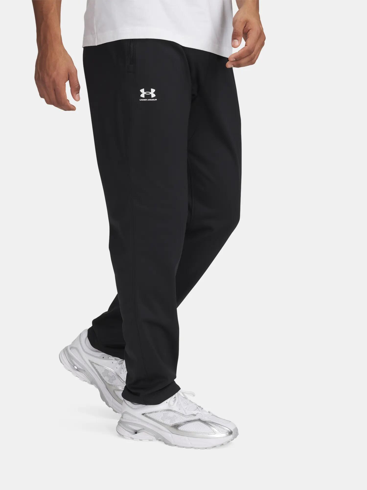 UNDER ARMOUR picture