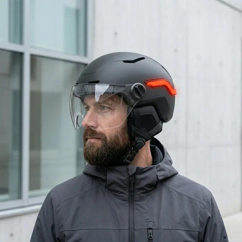 Casque Vizion avec feu de freinage LED Taille M (tour de tête 55-58 cm) - Noir 4/6